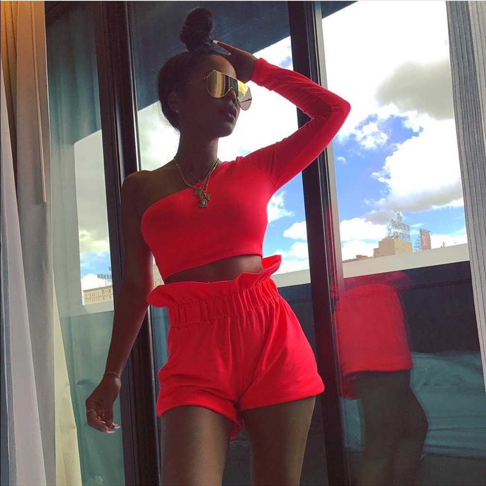 Minaa Monroe California Dreamin Neon Pink 2 Piece